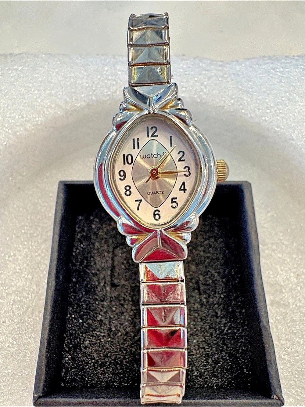 Watch-it quartz wristwatch